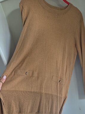 Classic Crewneck Longline Women's Sweater - Camel